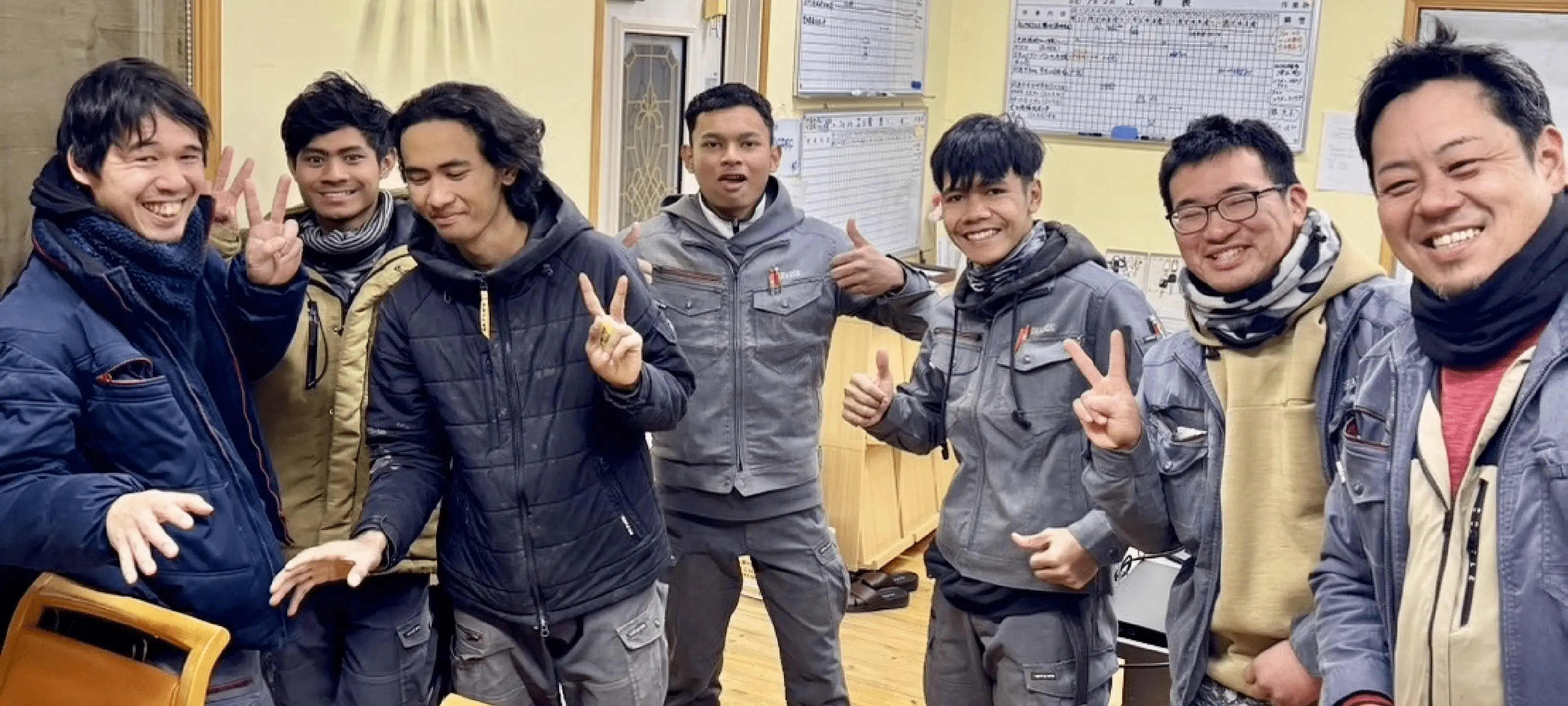 社員が笑顔の様子