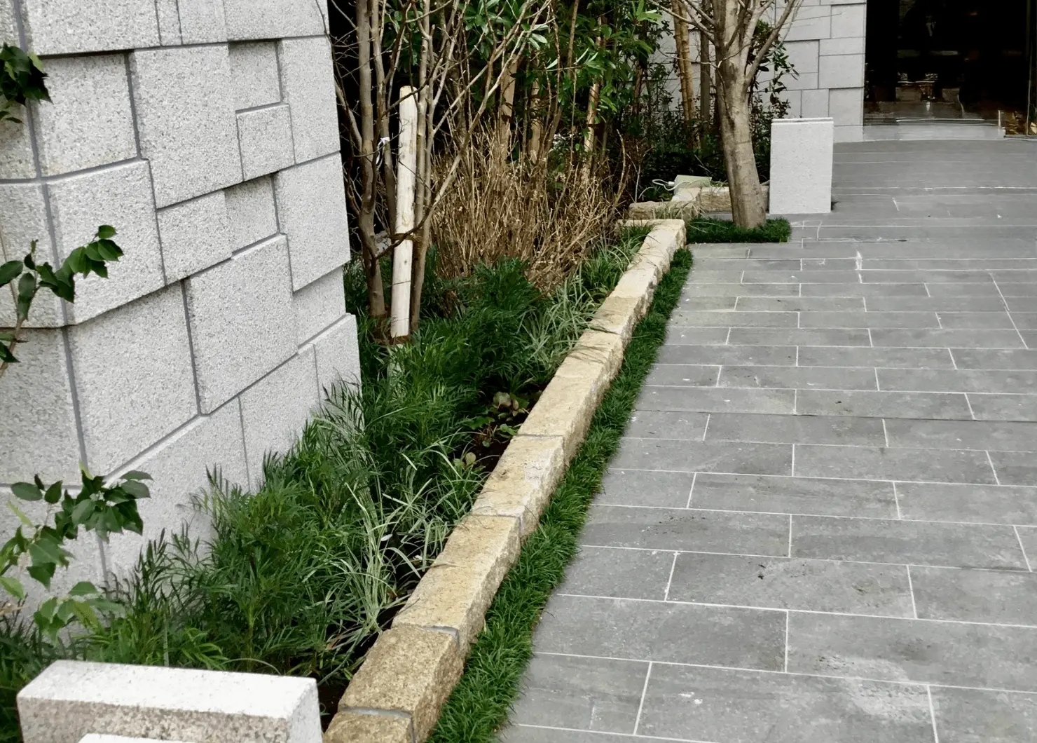 マンション外構工事の画像